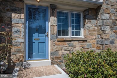 807 Devon Place, Alexandria, VA 22314 - photo 2