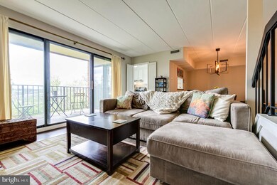 102 Roberts Ln unit 301, Alexandria, VA 22314 - photo 5