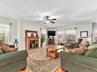 51 Sherry Ln, Leicester, NC 28748 - photo 3