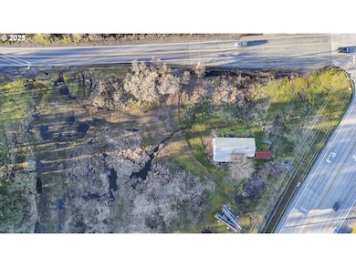 695 N Columbia River Hwy, Saint Helens, OR 97051 - photo 2