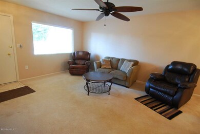 LIVINGROOM