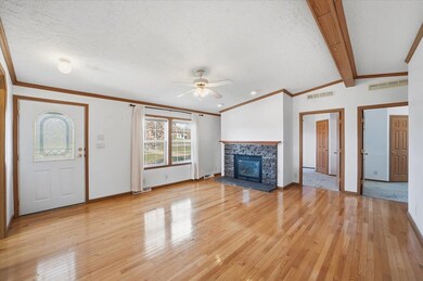 5856 Ethan Allen Hwy, New Haven, VT 05472 - photo 4