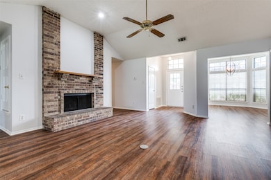 705 Yosemite Trail, Mesquite, TX 75149 - photo 3