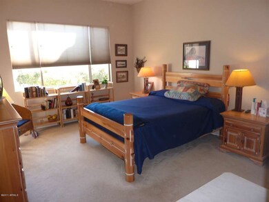 MASTER BED ROOM