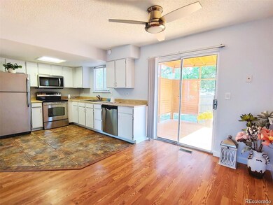 4922 S Rifle Ct, Aurora, CO 80015 - photo 3