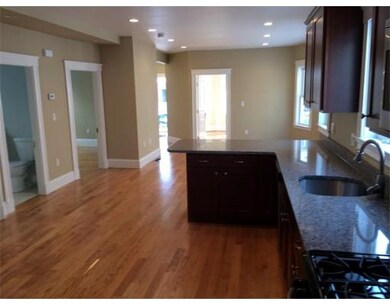 113 Hillsdale Rd unit 2, Somerville, MA 02144 - photo 2