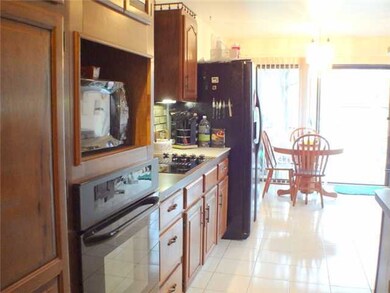 3100 Cooley Dr, Lansing, MI 48911 - photo 7