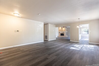 7202 Frontier Ridge Dr, Converse, TX 78109 - photo 5