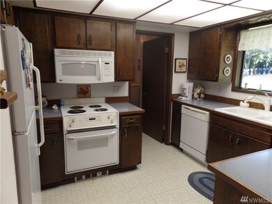 108 Cedar Dr, Chehalis, WA 98532 - photo 4