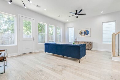 2310 Campbell Rd unit C, Houston, TX 77080 - photo 5