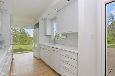 4300 Hanover Rd, Sawyer, MI 49125 - photo 5