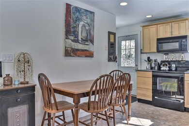 28 Bellevue St, Keene, NH 03431 - photo 4