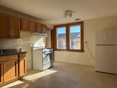 461 Howard Ave unit 3, New Haven, CT 06519 - photo 2