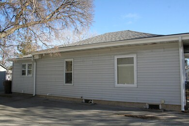 712 E 7th Ave, Mitchell, SD 57301 - photo 4