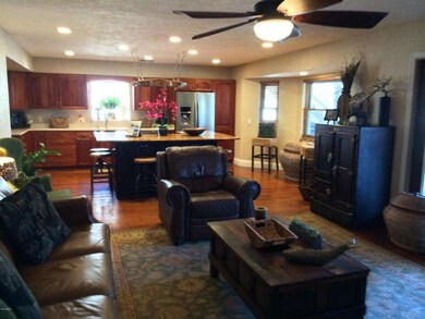 Family Room/Kitchen