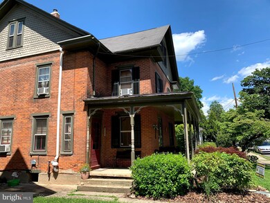 127 Maplewood Rd, Riegelsville, PA 18077 - photo 2