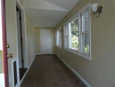 36 Holyoke St, Northampton, MA 01060 - photo 5