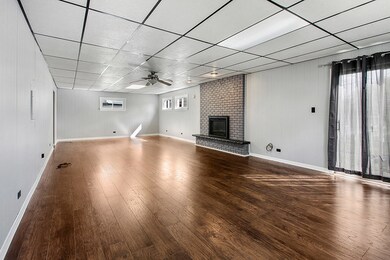 7013 Circle Ct, Bridgeview, IL 60455 - photo 3