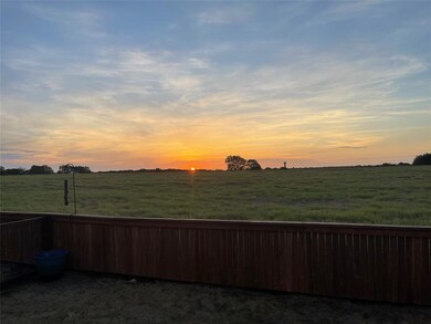 713 Waterford Way, Joshua, TX 76058 - photo 3