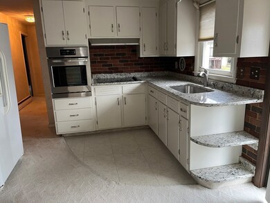 42 Paradox Dr, Worcester, MA 01602 - photo 4