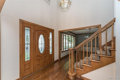 384 Greentrails Dr S, Chesterfield, MO 63017 - photo 3