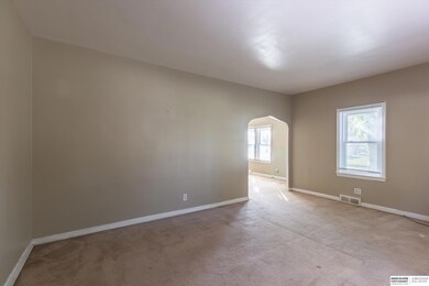 8301 N 28th Ave, Omaha, NE 68112 - photo 7