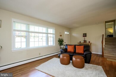 6516 Carroll Highlands Rd, Sykesville, MD 21784 - photo 4