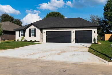 Laurel-03446-1