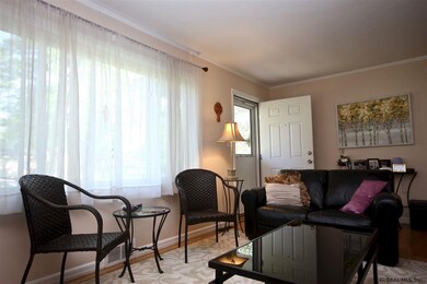 16 Greenleaf Dr, Delmar, NY 12054 - photo 3