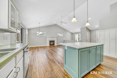 08 ~ 17034 JAMES ST.