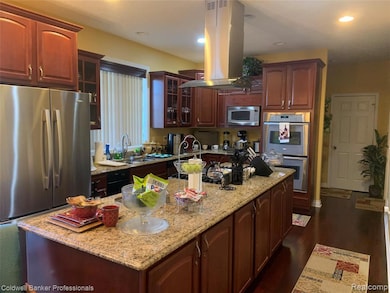 13065 White Oaks unit 17, Gaines, MI 48436 - photo 3