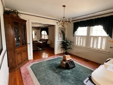 406 S Cedar Ave, Siler City, NC 27344 - photo 5