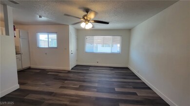 2904 Marlin Ave unit C, Las Vegas, NV 89101 - photo 4