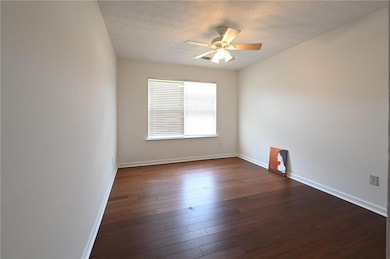 3998 Oak Crossing Dr NE, Suwanee, GA 30024 - photo 7