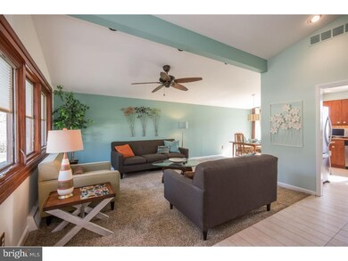 4122 Barberry Dr, Lafayette Hill, PA 19444 - photo 4