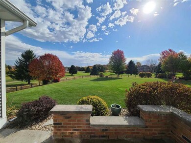 820 Charles Ct unit 22, Oregon, WI 53575 - photo 4