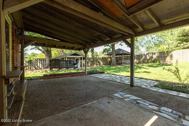 6802 Creedmoor Ct, Louisville, KY 40228 - photo 6