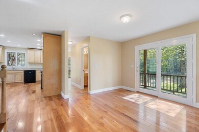 33 Forest St, Dunstable, MA 01827 - photo 5