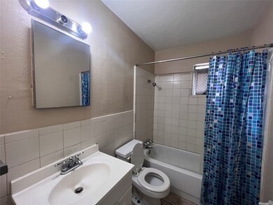 67 1/2 Neyland St, Houston, TX 77022 - photo 7