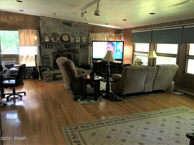 131 Overlook Dr, Hawley, PA 18428 - photo 2