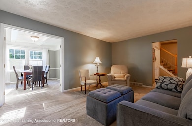 1415 Maycroft Rd, Lansing, MI 48917 - photo 7