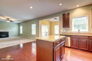 2805 Piper Glenn Ct, Dumfries, VA 22026 - photo 7