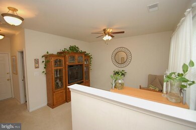 25125 Mcbryde Terrace unit 48A, Chantilly, VA 20152 - photo 4