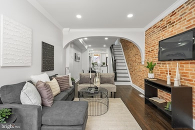 736 S Curley St, Baltimore, MD 21224 - photo 4