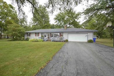 2203 W Pleasant Center Rd, Fort Wayne, IN 46819 - photo 2