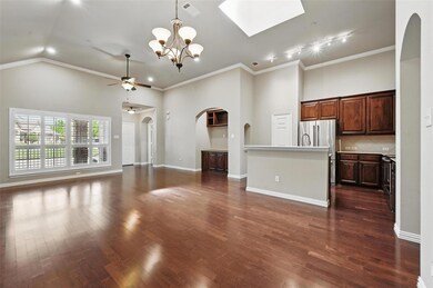 Open floor plan makes for great entertaining!