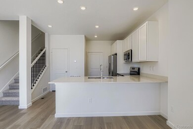 6689 Parterre Pkwy N unit 3, Thornton, CO 80602 - photo 2