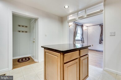 8707 Parkland St, Manassas, VA 20111 - photo 7