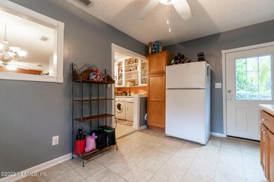 4535 Sunderland Rd, Jacksonville, FL 32210 - photo 7