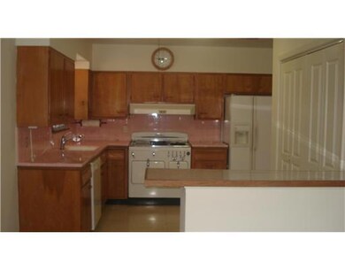 Kitchen. ORIGINAL BUT VERY FUNCTIONAL  KITCHEN MEA